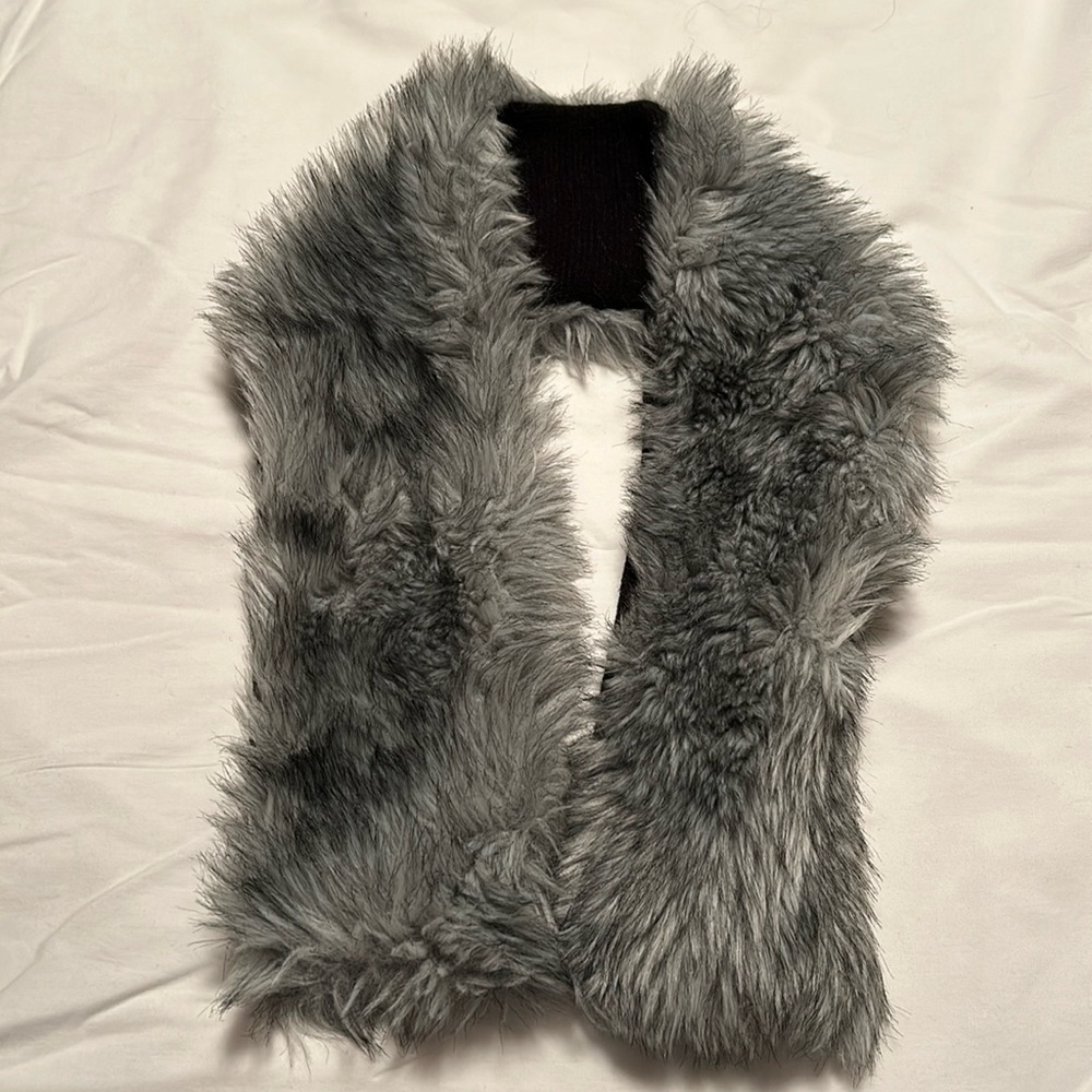 Guillaume de Mons scarf